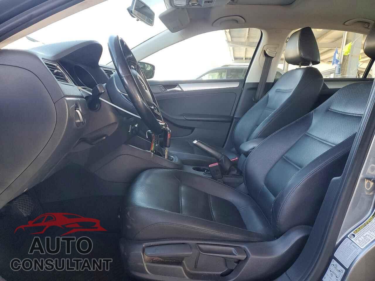 VOLKSWAGEN JETTA 2017 - 3VWDB7AJ6HM243250