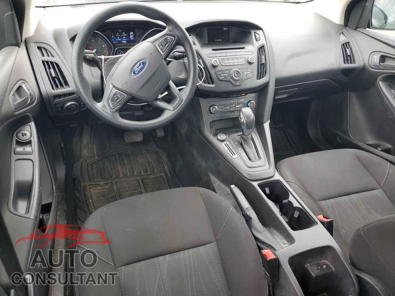 FORD FOCUS 2017 - 1FADP3E24HL276013