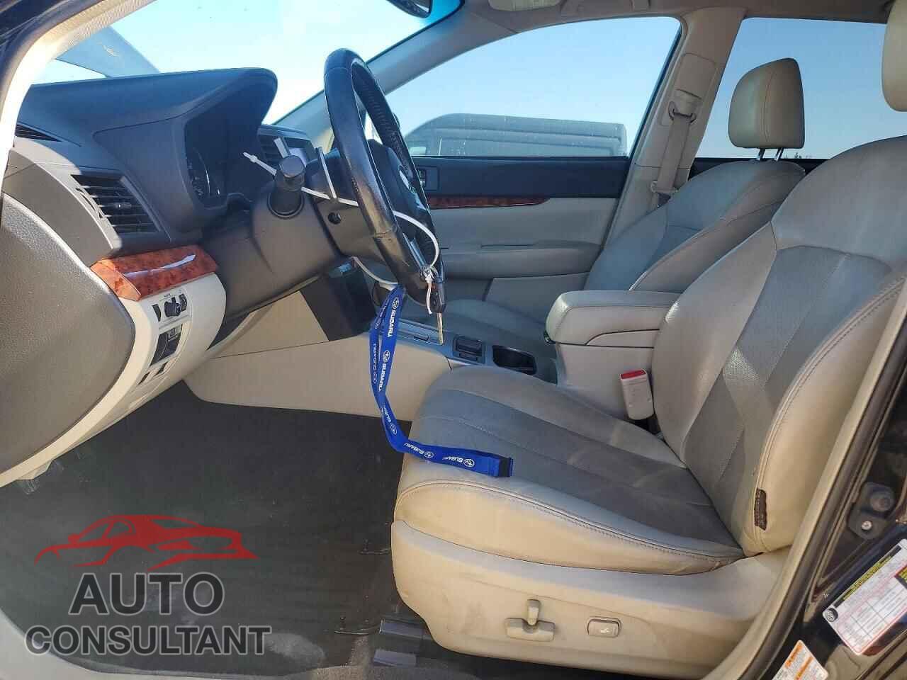 SUBARU OUTBACK 2011 - 4S4BRDLC8B2408535