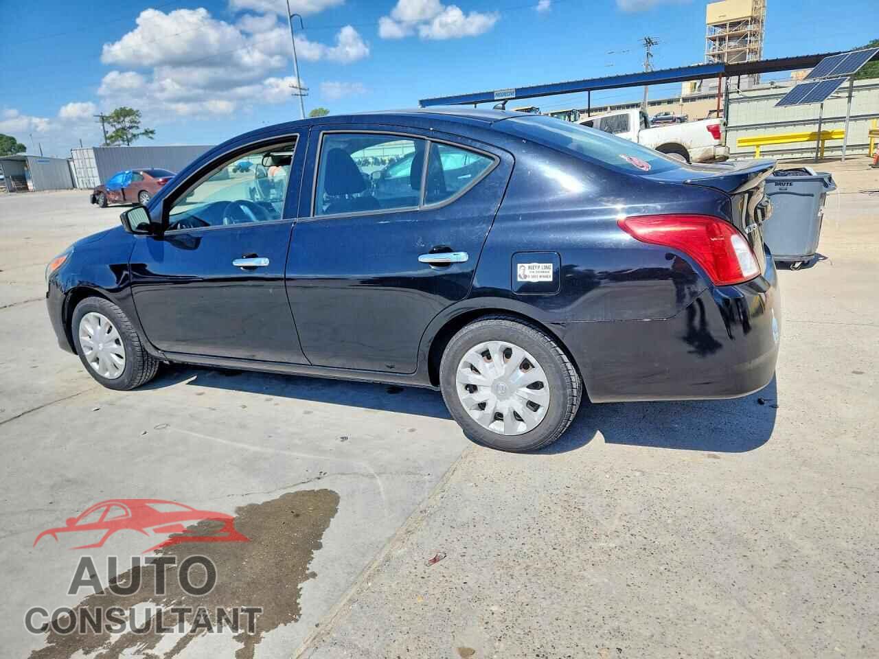 NISSAN VERSA 2017 - 3N1CN7AP3HL814454