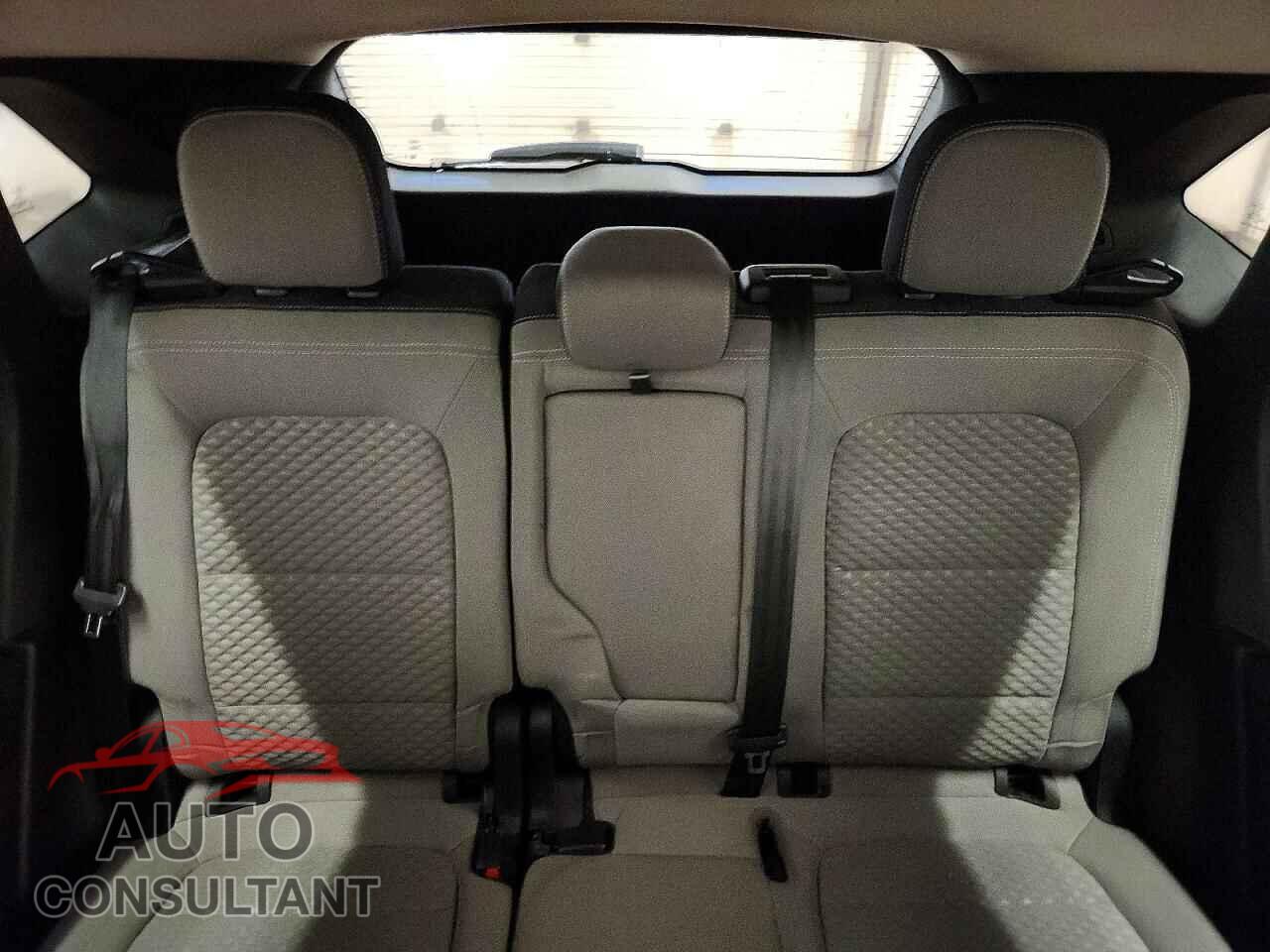 FORD ESCAPE 2020 - 1FMCU9G67LUA41136