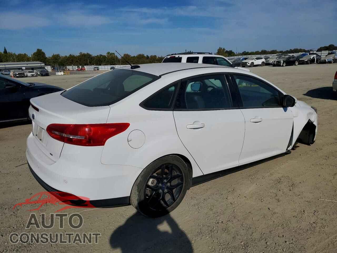 FORD FOCUS 2016 - 1FADP3F23GL399461