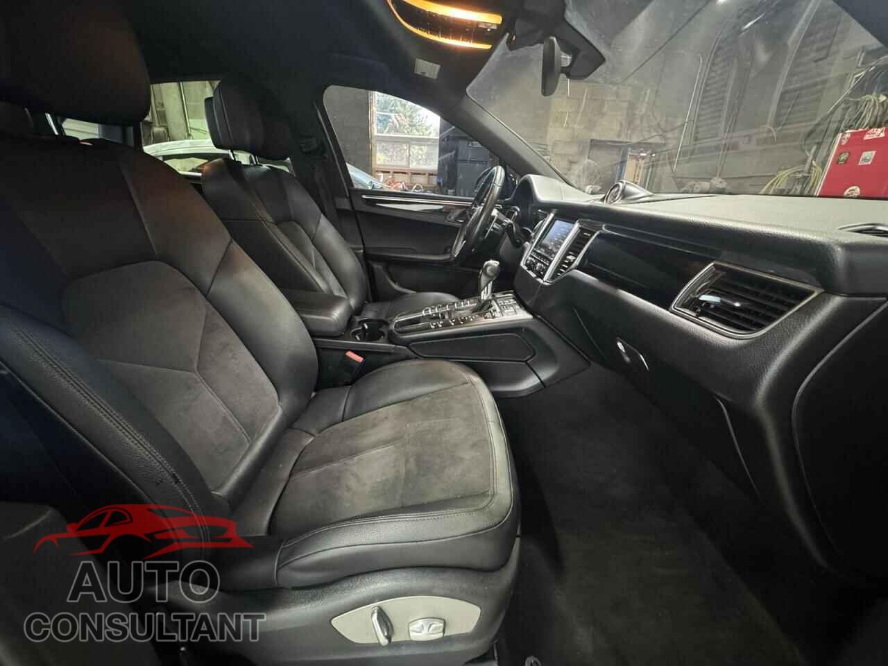 PORSCHE MACAN 2015 - WP1AB2A51FLB71642