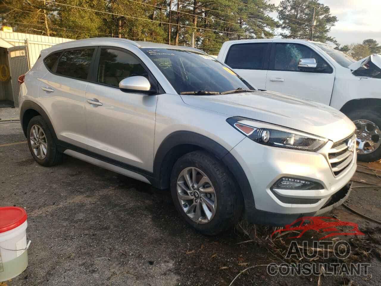HYUNDAI TUCSON 2017 - KM8J33A49HU435789
