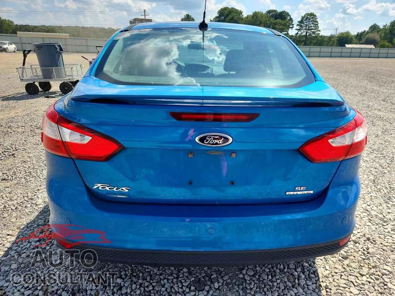 FORD FOCUS 2014 - 1FADP3F23EL270570