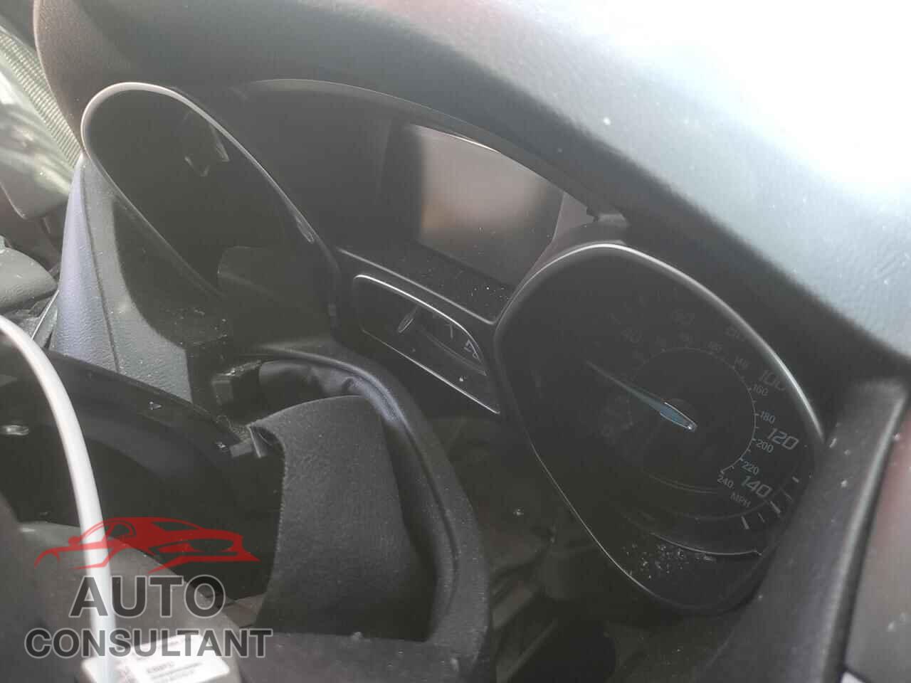 FORD FOCUS 2013 - 1FADP3J26DL334543