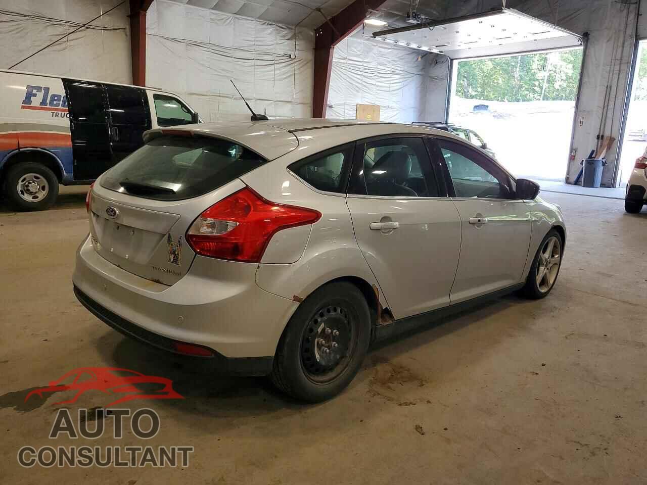 FORD FOCUS 2014 - 1FADP3N28EL257251