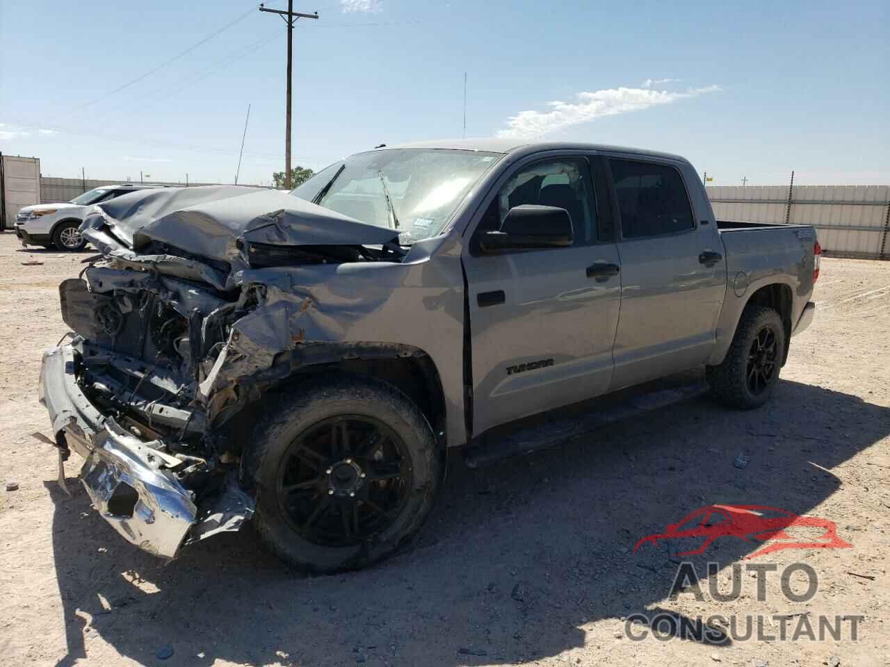 TOYOTA TUNDRA 2018 - 5TFDW5F17JX739601