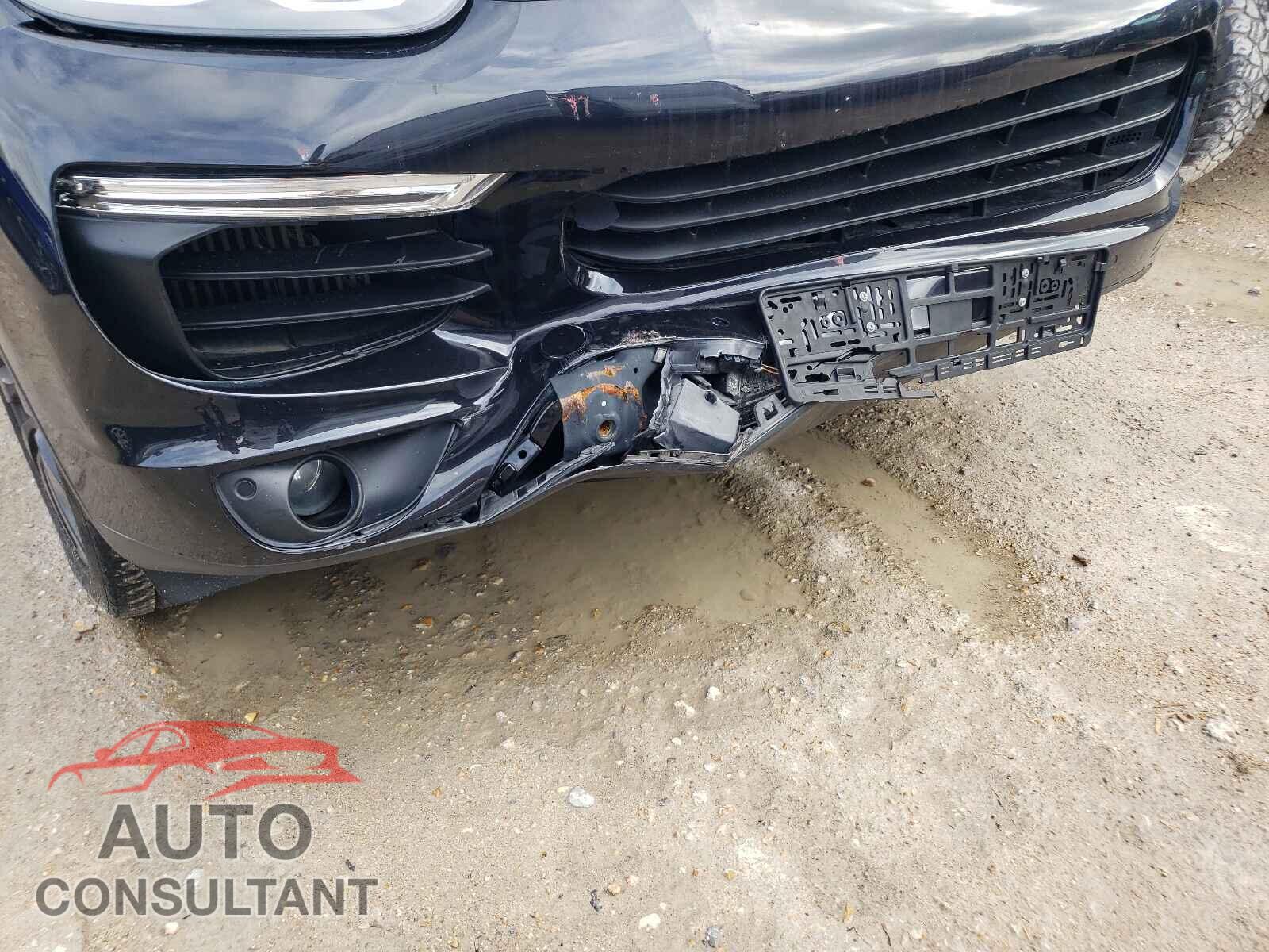 PORSCHE CAYENNE 2016 - WP1AB2A23GLA97017