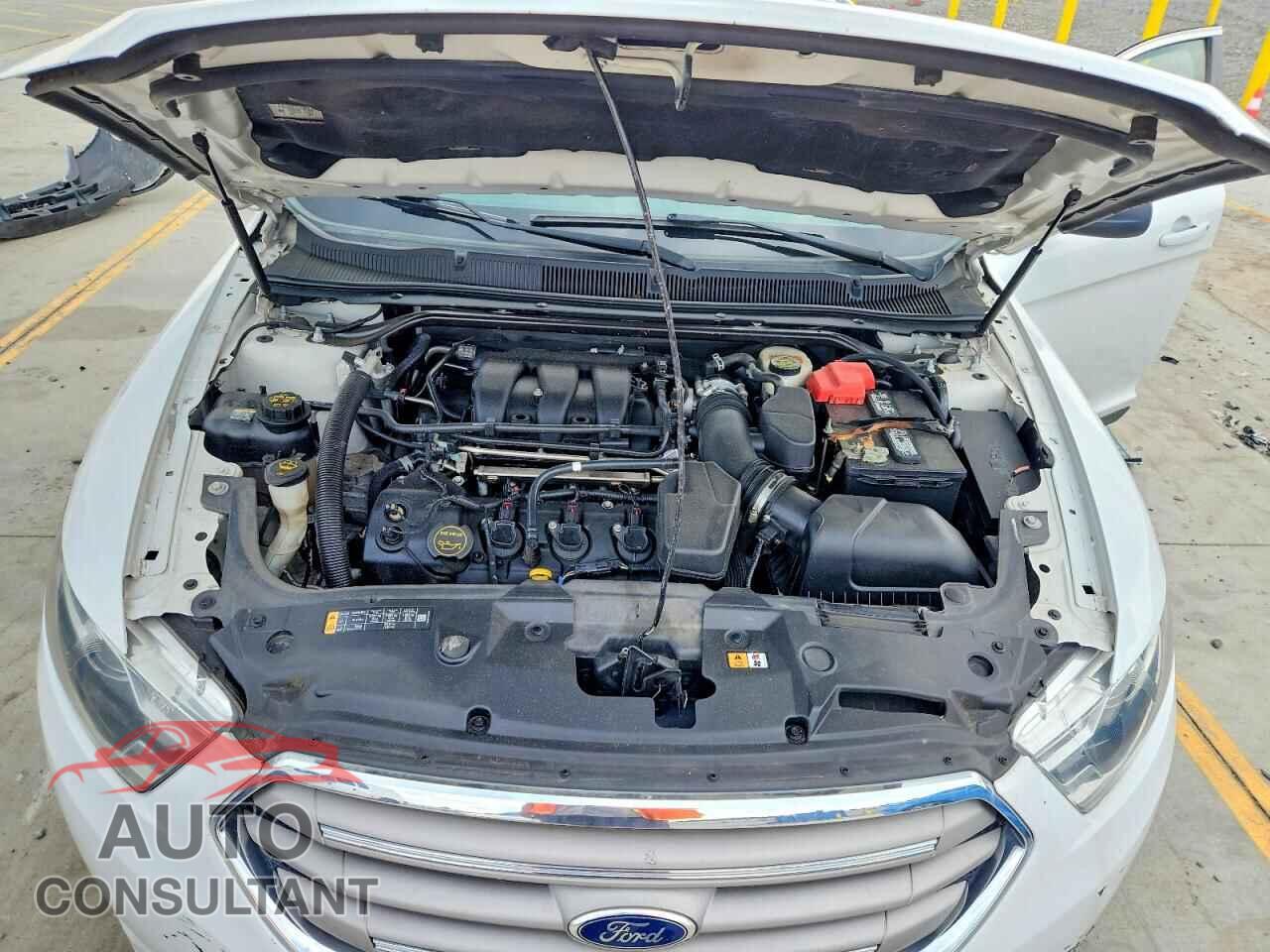 FORD TAURUS 2015 - 1FAHP2D88FG200186