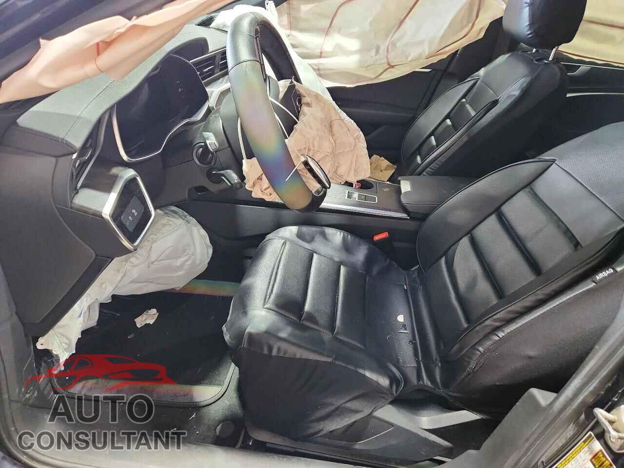 AUDI A6 2021 - WAUD8AF28MN041992