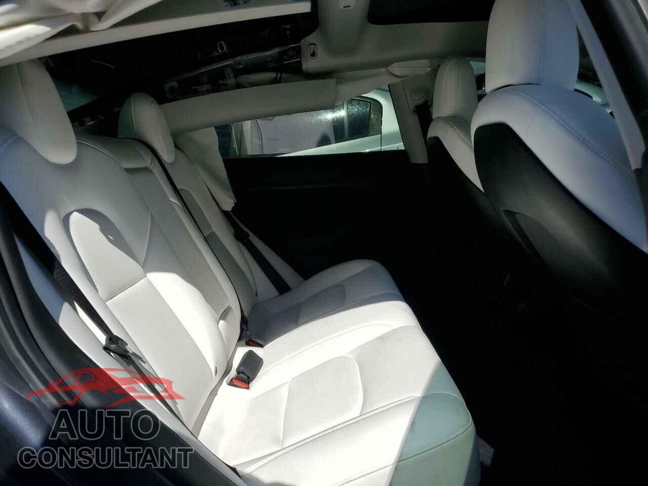 TESLA MODEL 3 2021 - 5YJ3E1EB4MF073782