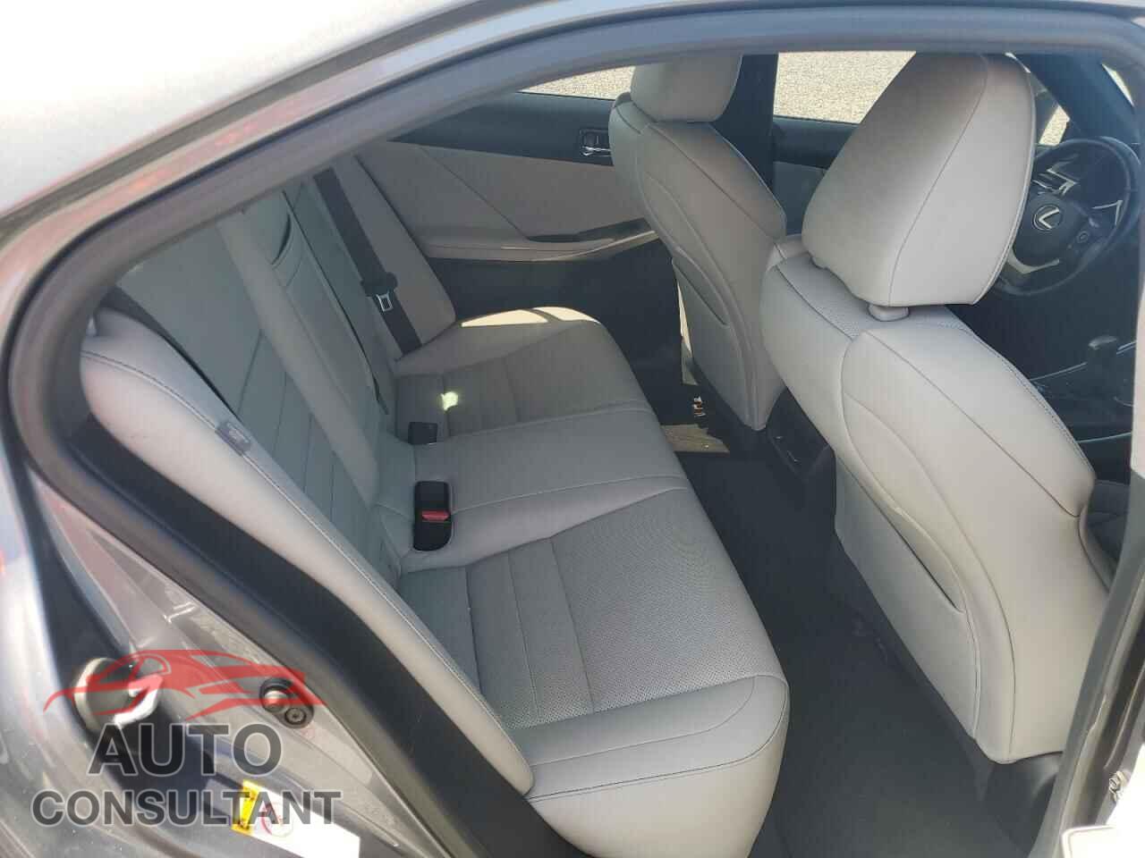 LEXUS IS 2015 - JTHBF1D28F5079100