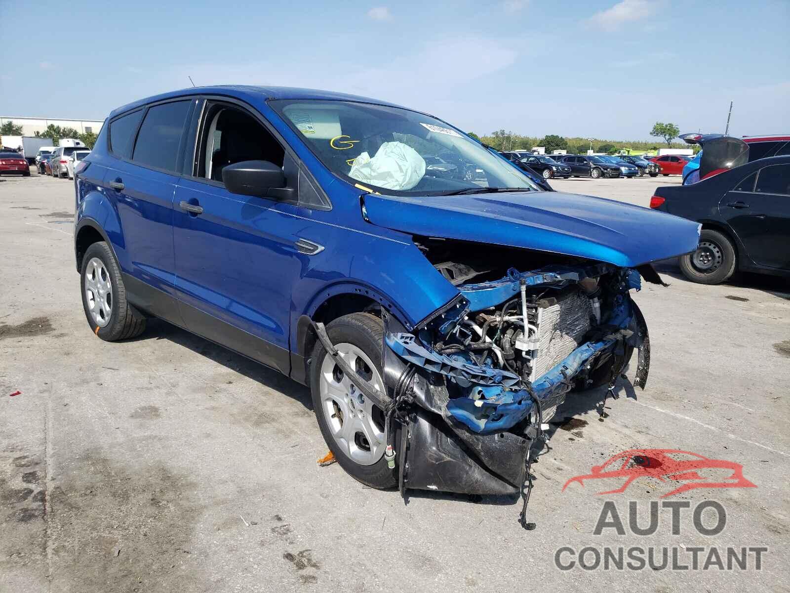 FORD ESCAPE 2017 - 1FMCU0F7XHUB86071
