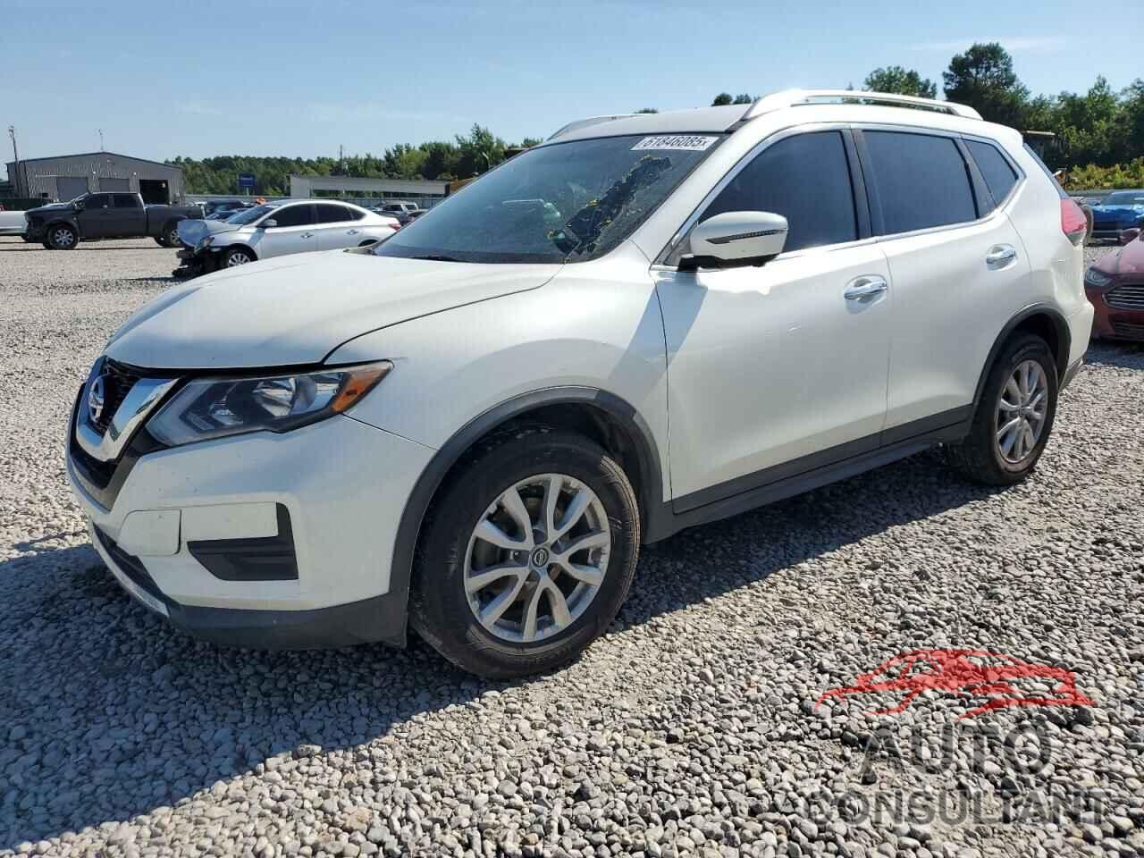 NISSAN ROGUE 2017 - KNMAT2MT6HP519813
