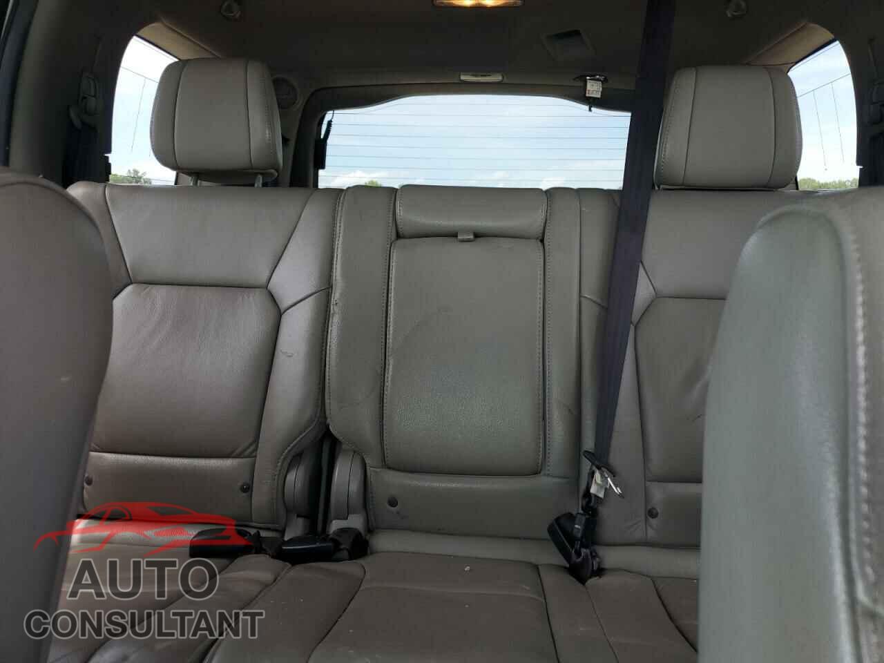 HONDA PILOT 2013 - 5FNYF4H98DB016692