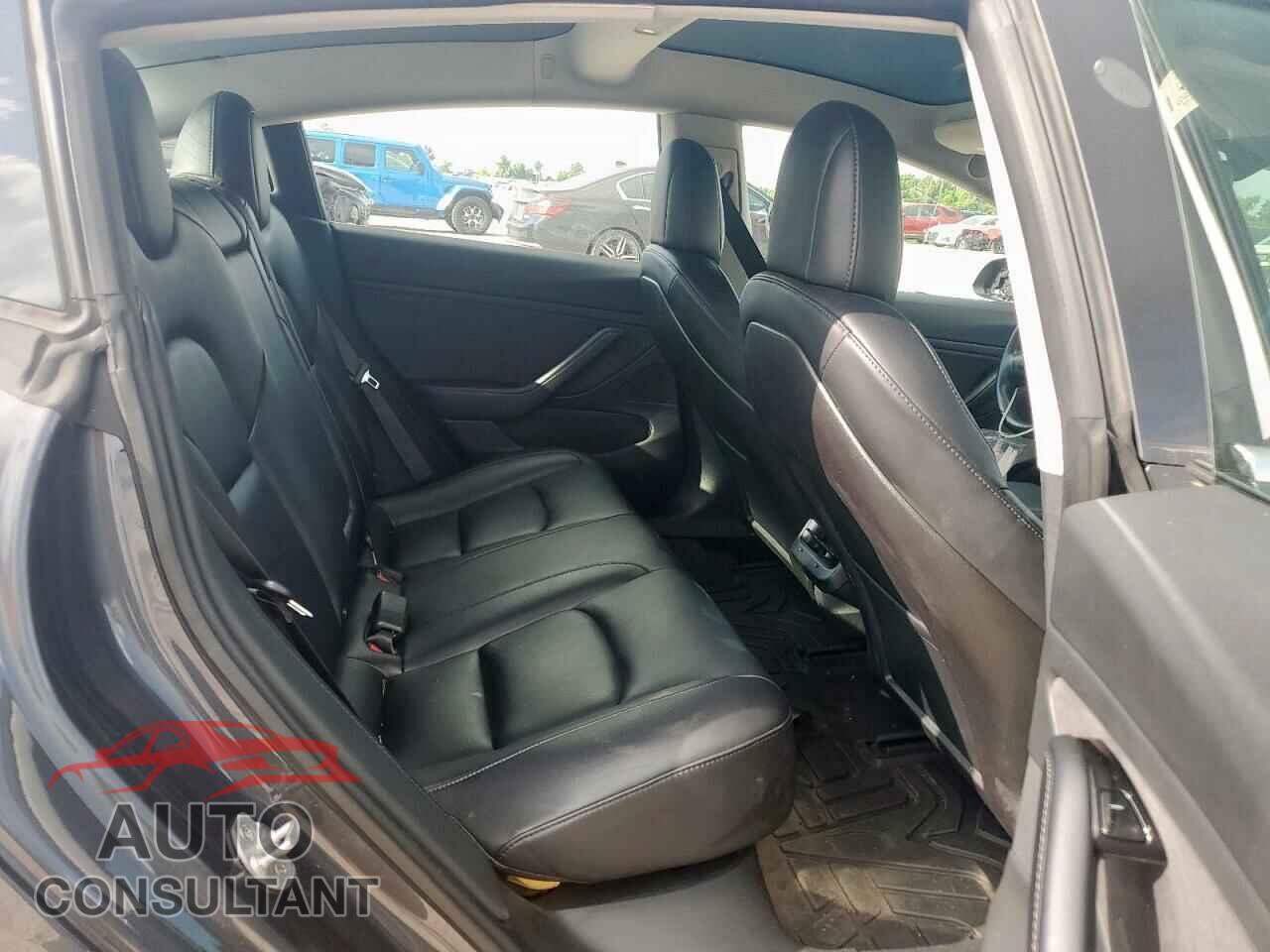 TESLA MODEL 3 2018 - 5YJ3E1EB6JF119253