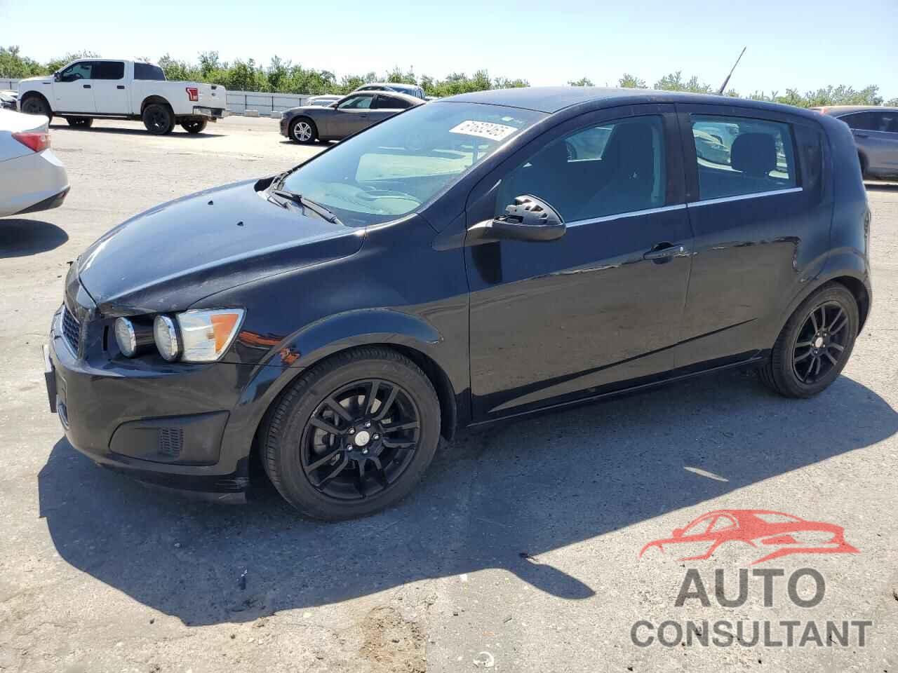 CHEVROLET SONIC 2013 - 1G1JC6SG0D4220528