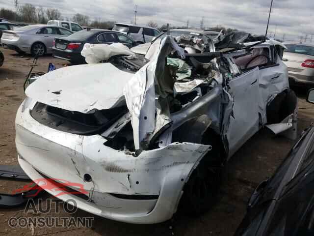 TESLA MODEL Y 2021 - 5YJYGDEEXMF082983