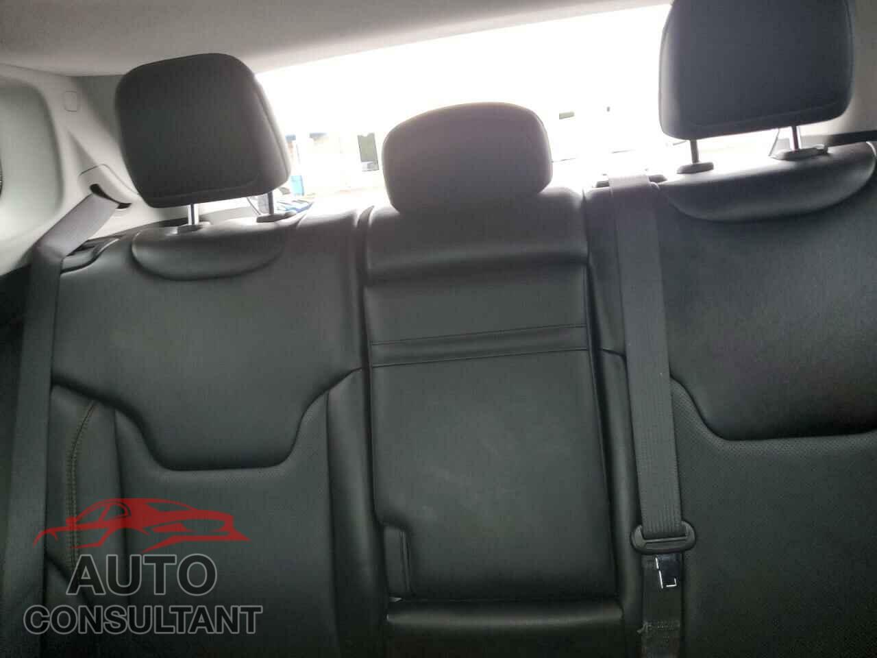 JEEP COMPASS 2019 - 3C4NJCCB7KT730818