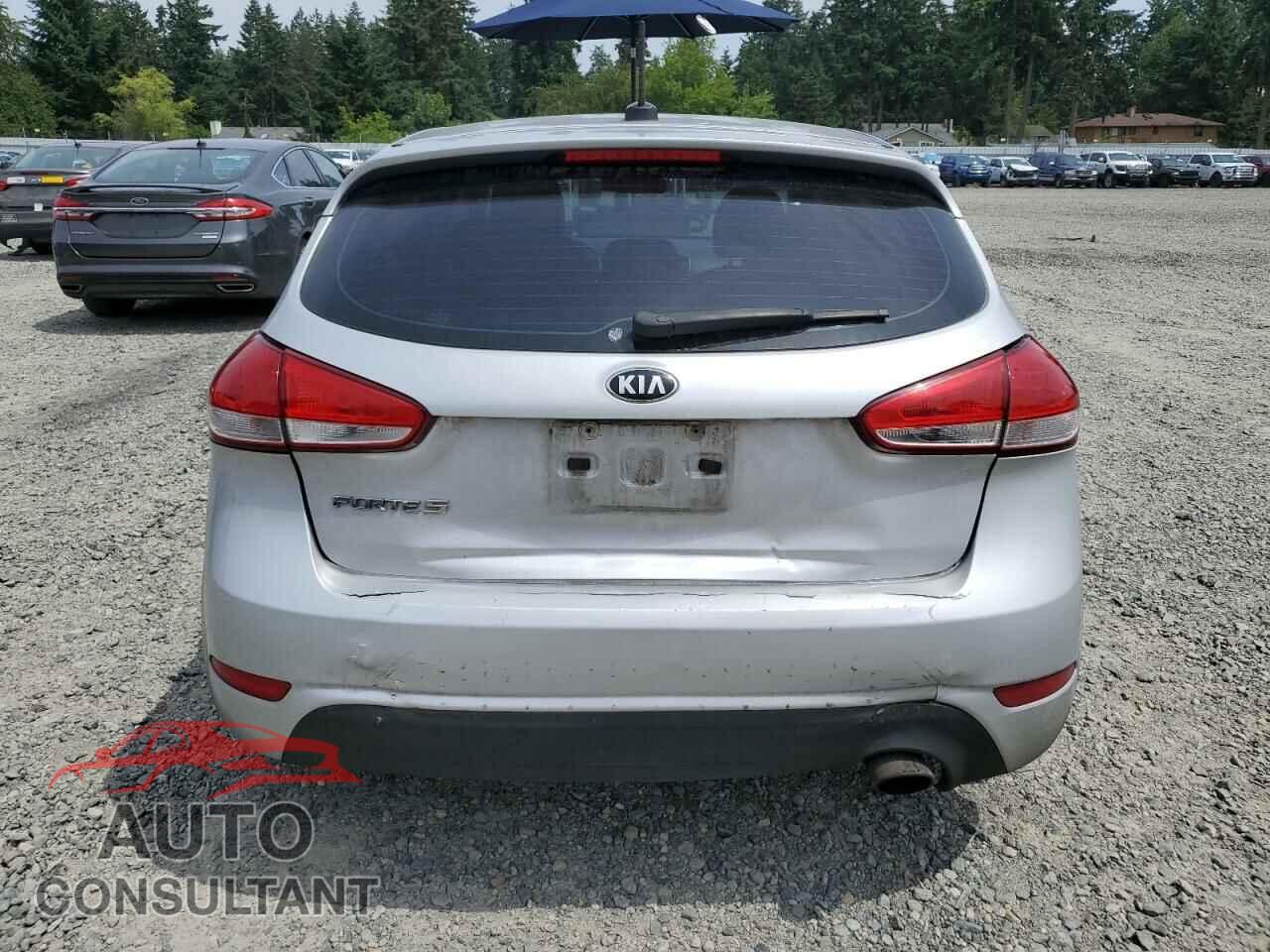 KIA FORTE 2017 - KNAFK5A87H5671442