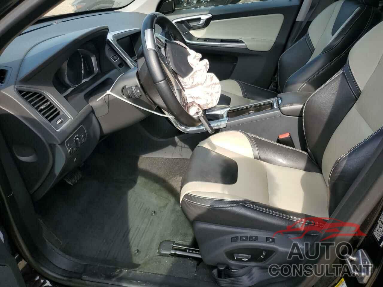 VOLVO XC60 2017 - YV440MDR8H2035593