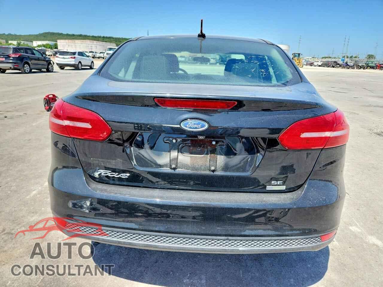 FORD FOCUS 2018 - 1FADP3FE2JL284724