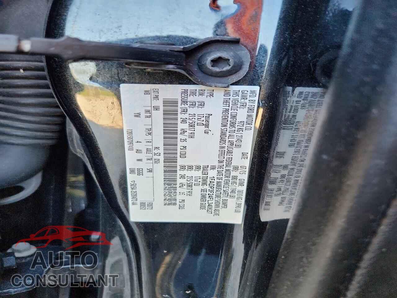 FORD FOCUS 2015 - 1FADP3F24FL340627