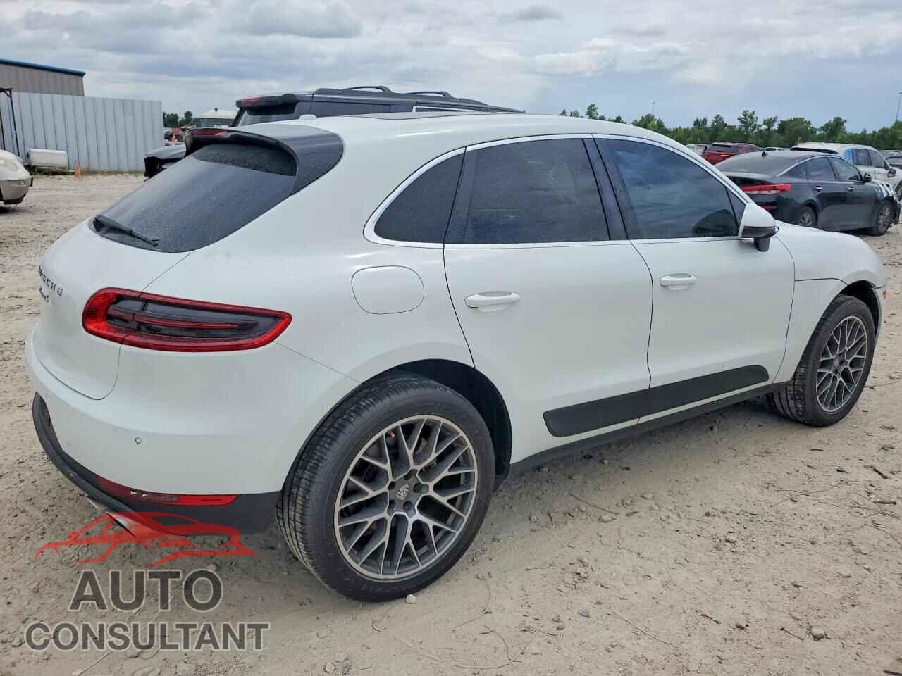 PORSCHE MACAN 2015 - WP1AB2A51FLB74668