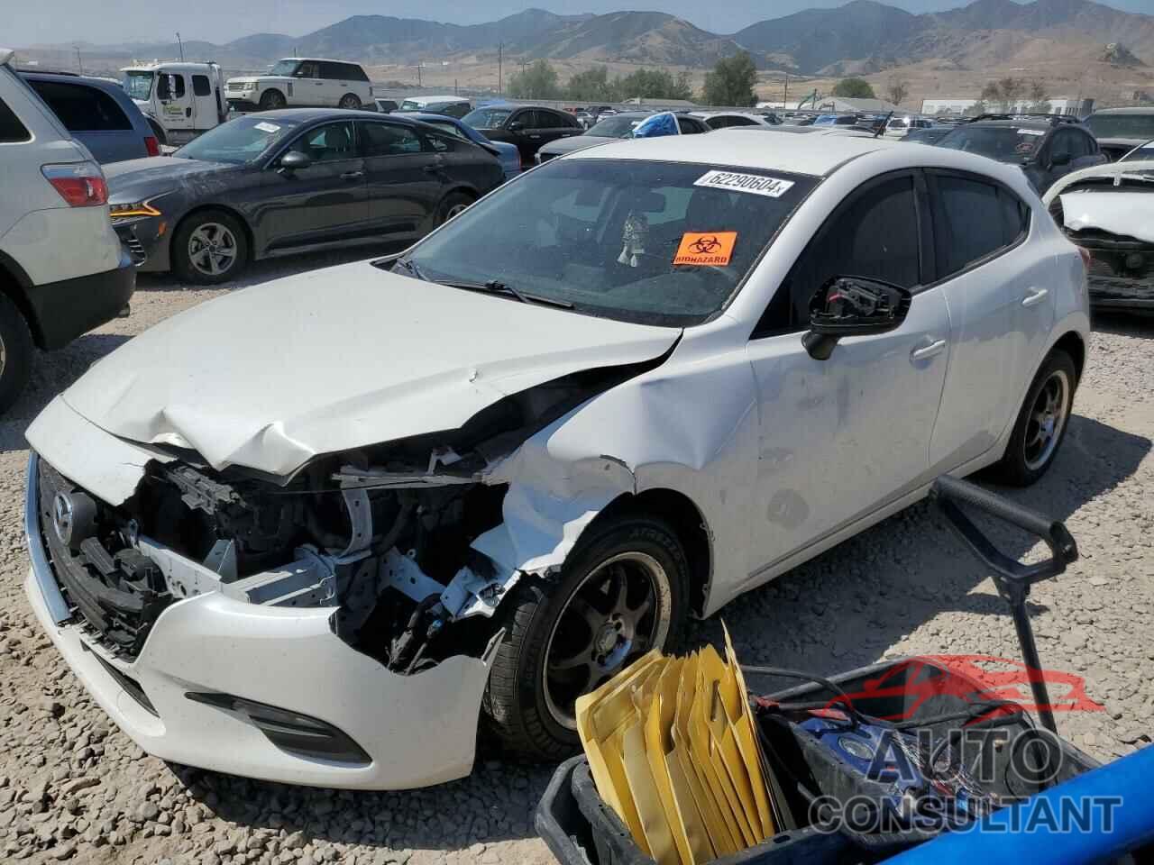 MAZDA 3 2017 - 3MZBN1K71HM111737