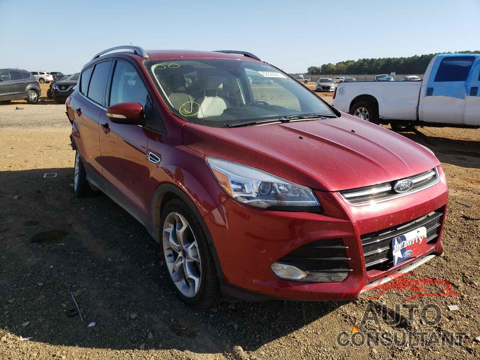 FORD ESCAPE 2016 - 1FMCU0J90GUC10501