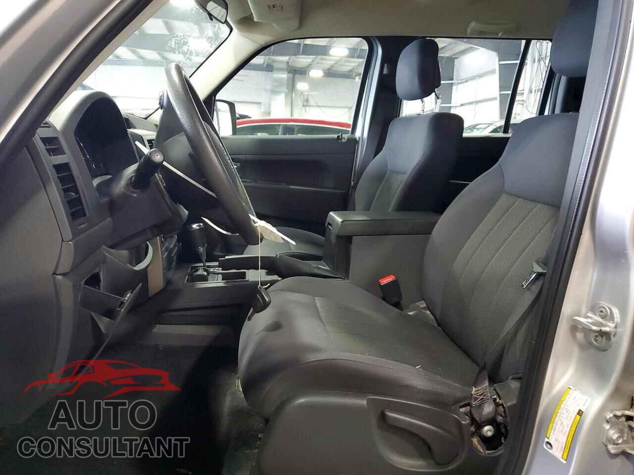 JEEP LIBERTY 2011 - 1J4PN2GK4BW555997