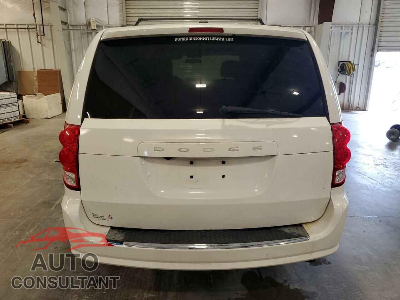 DODGE CARAVAN 2011 - 2D4RN5DG8BR661445