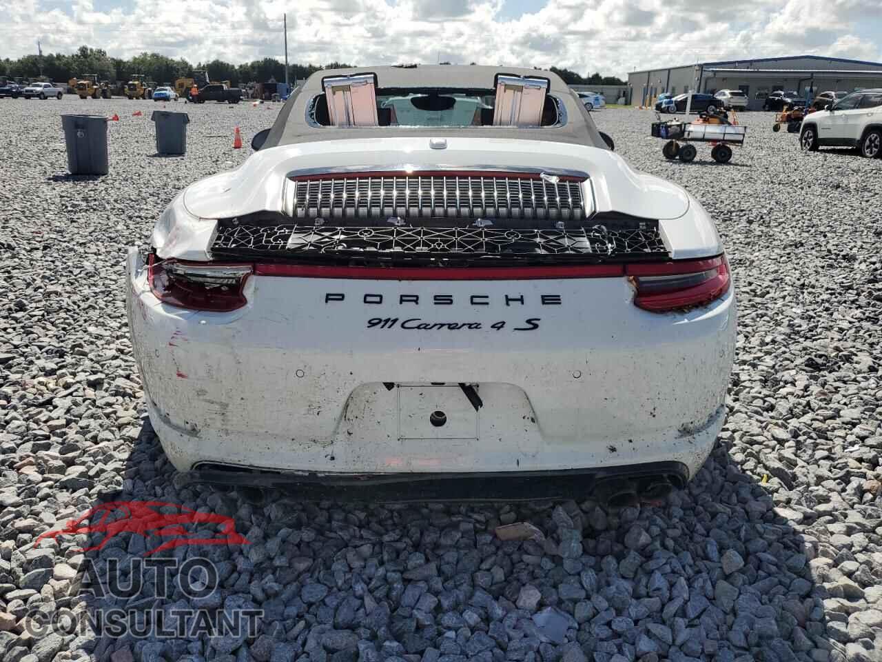 PORSCHE 911 2017 - WP0CB2A91HS154409