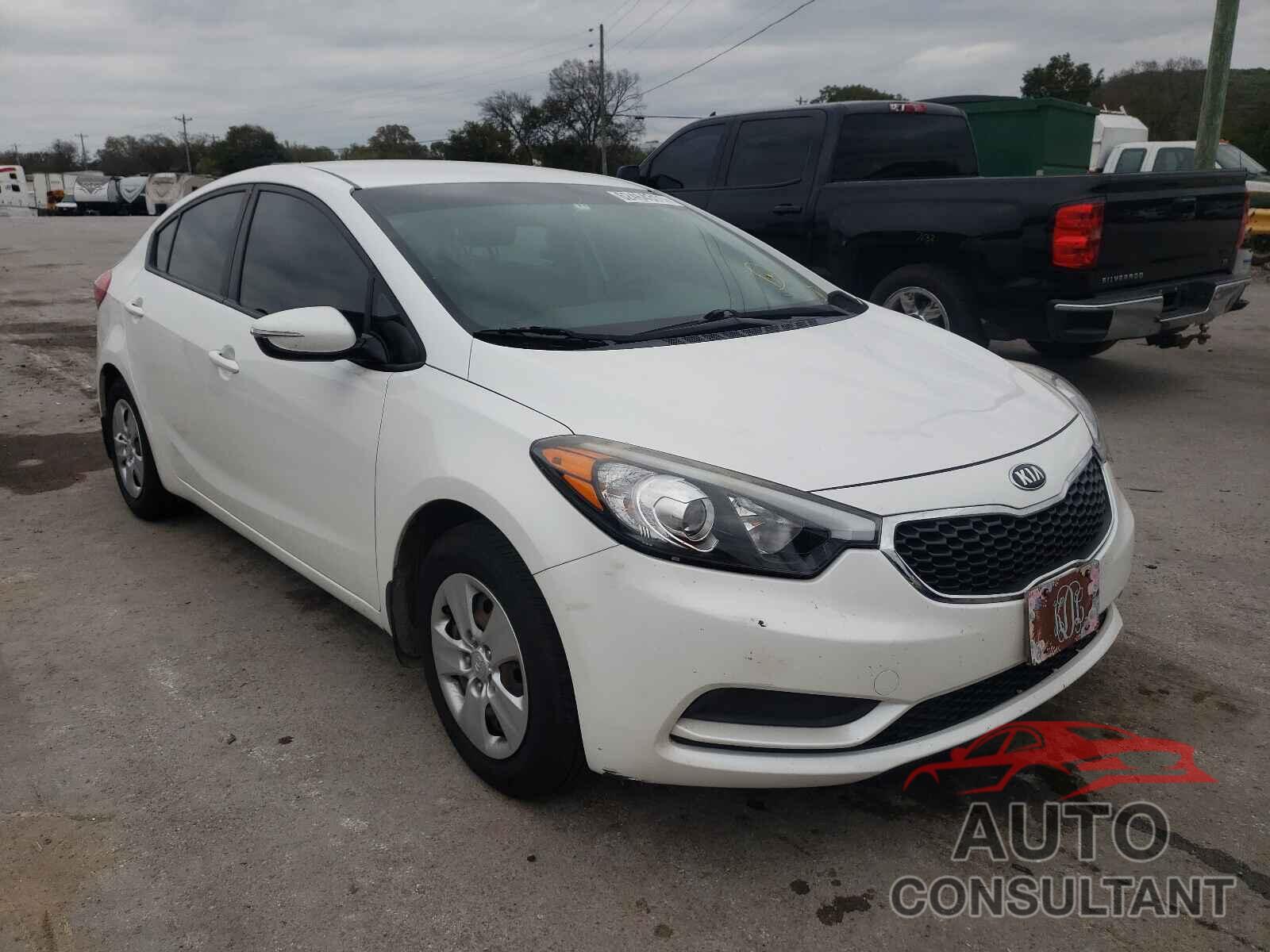 KIA FORTE 2016 - KNAFX4A64G5570559