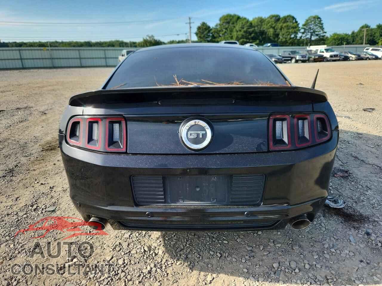 FORD MUSTANG 2013 - 1ZVBP8CFXD5267381