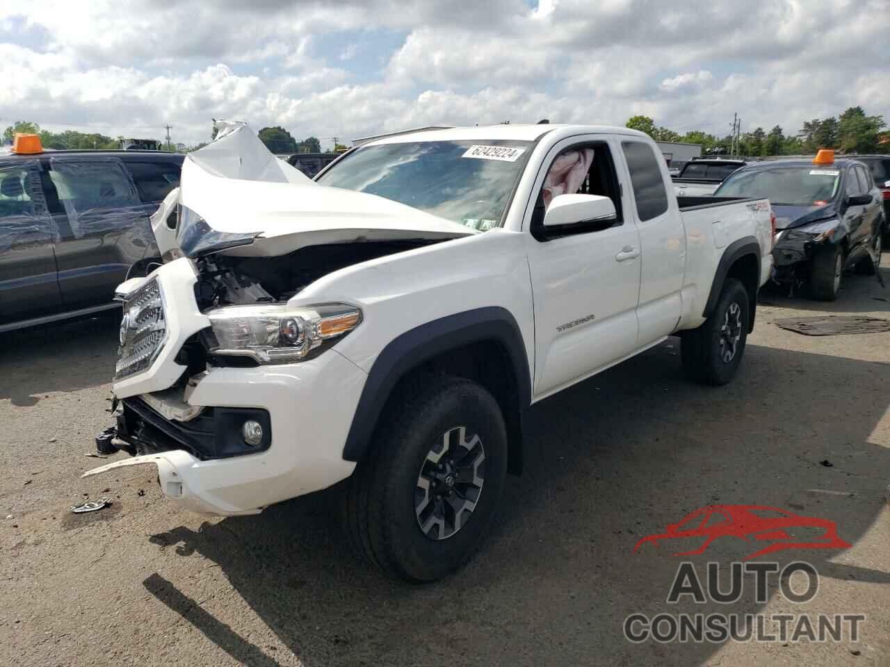 TOYOTA TACOMA 2017 - 5TFSZ5ANXHX077161