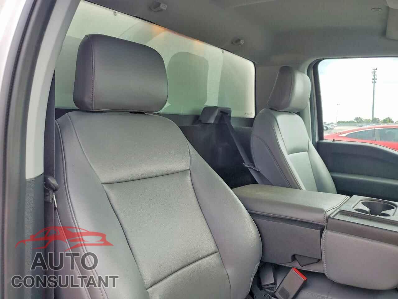 FORD F150 2023 - 1FTMF1CB0PKG04097
