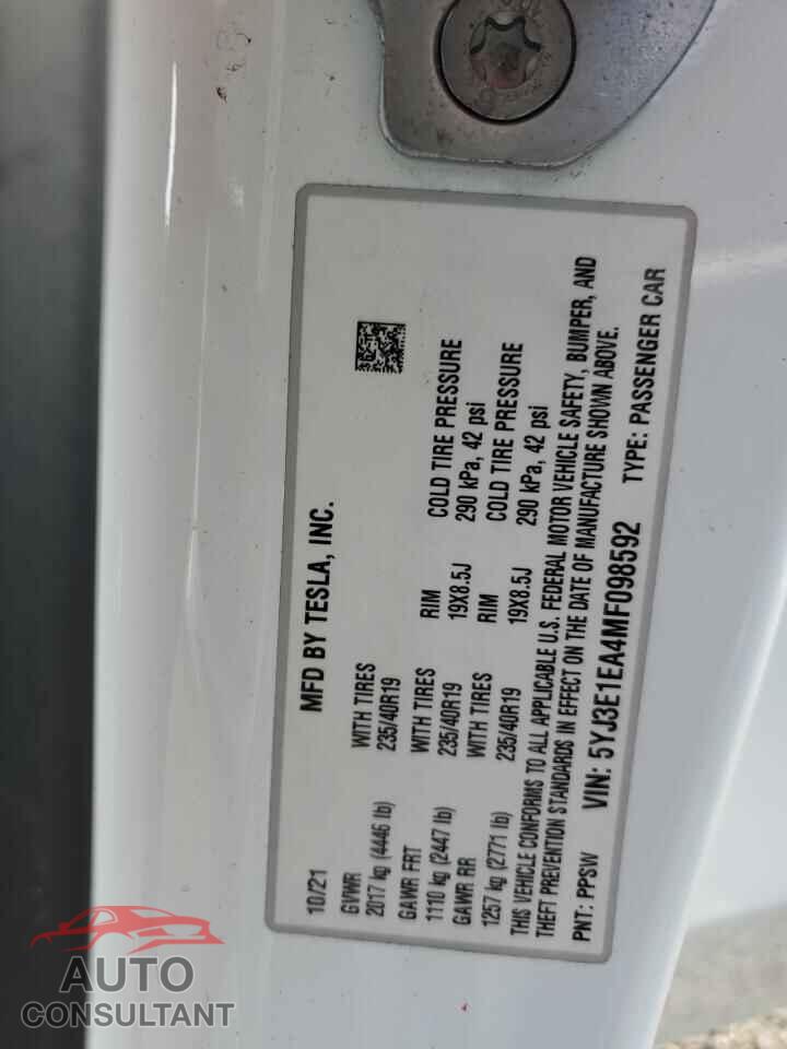 TESLA MODEL 3 2021 - 5YJ3E1EA4MF098592