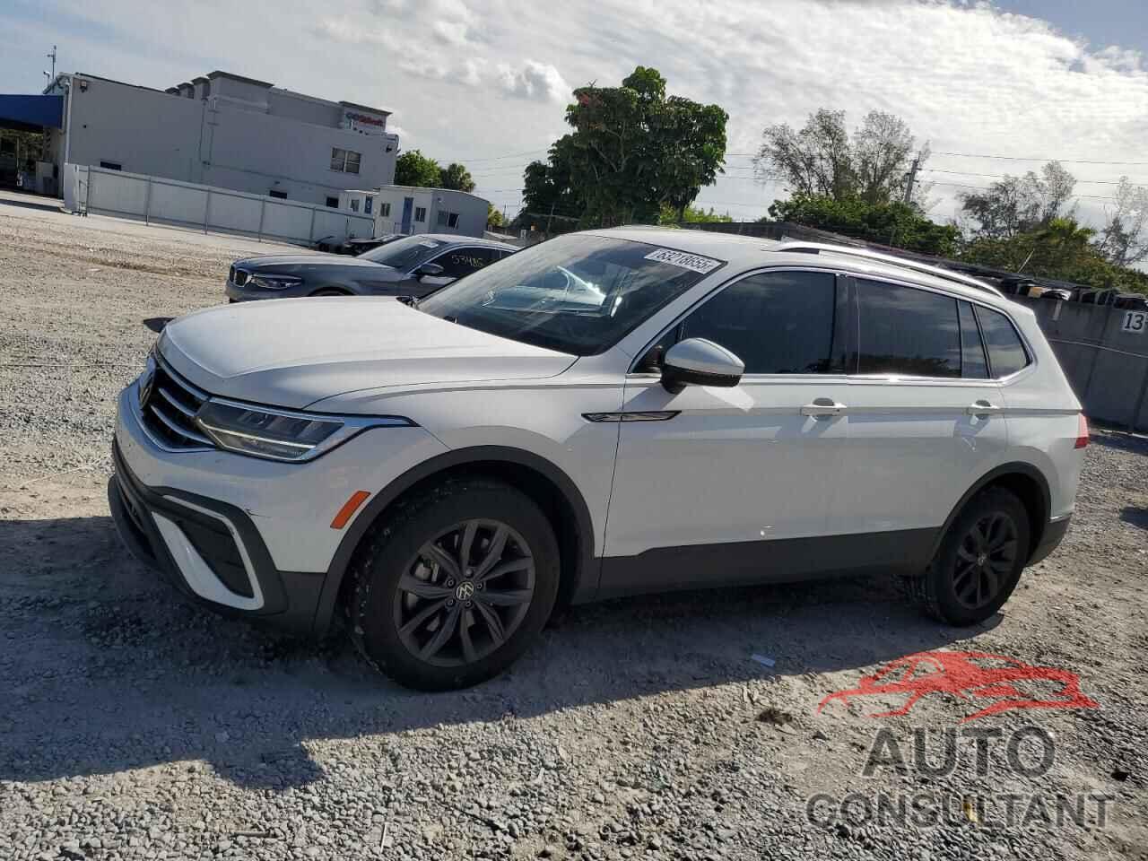 VOLKSWAGEN TIGUAN 2022 - 3VV3B7AX1NM039276