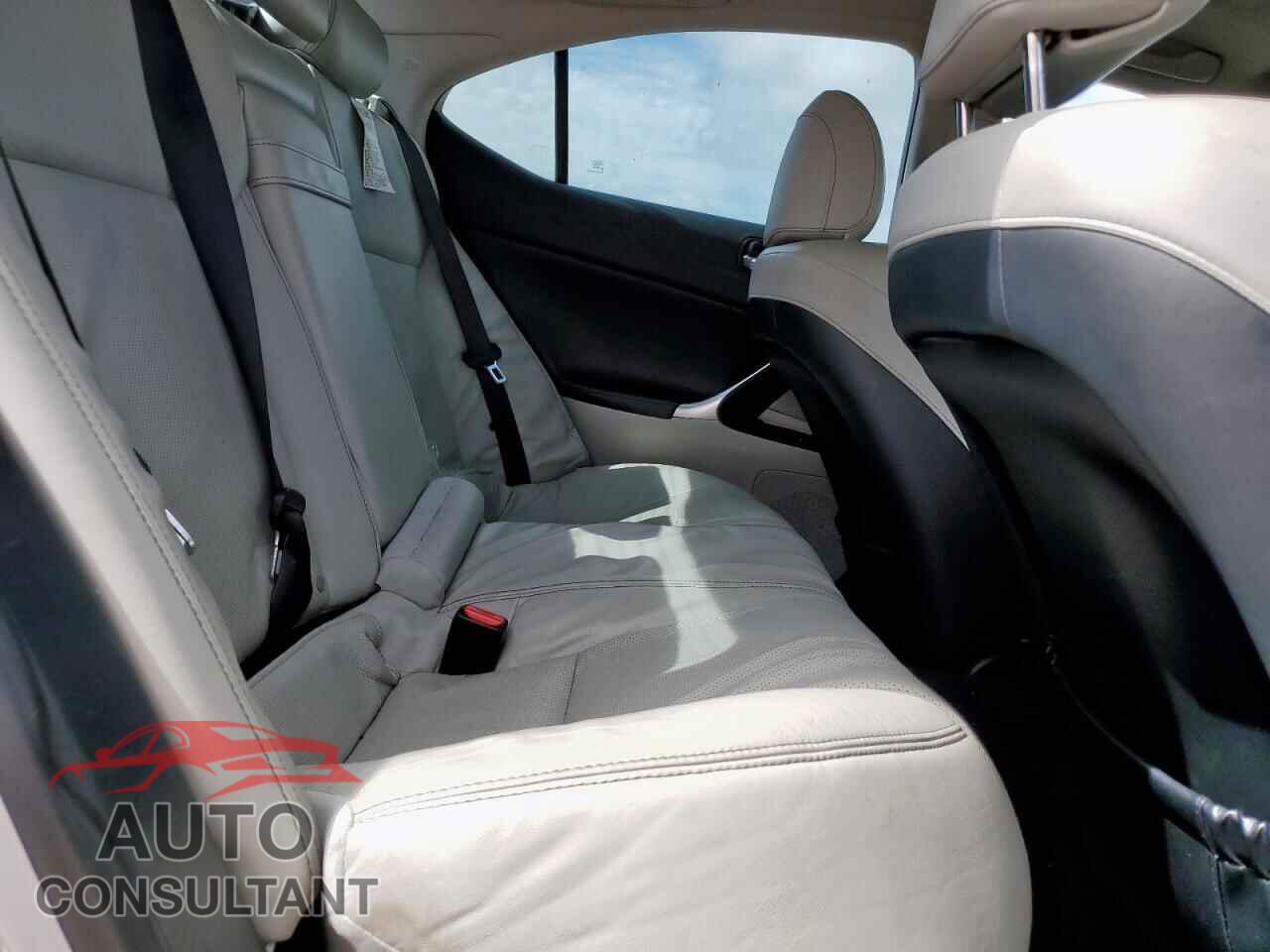 LEXUS IS 2012 - JTHBF5C29C5163026