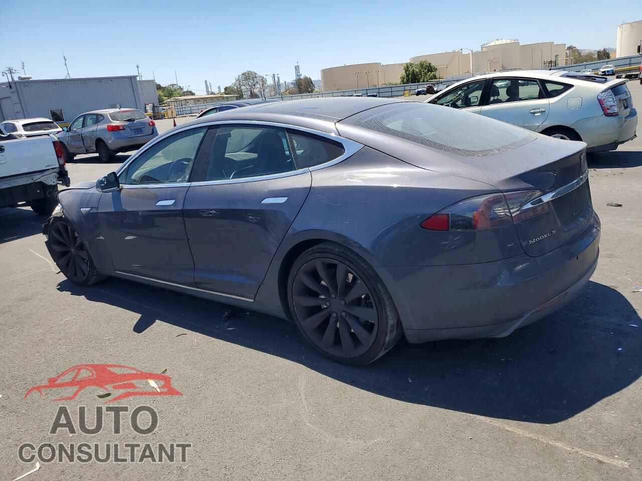 TESLA MODEL S 2016 - 5YJSA1E29GF132479