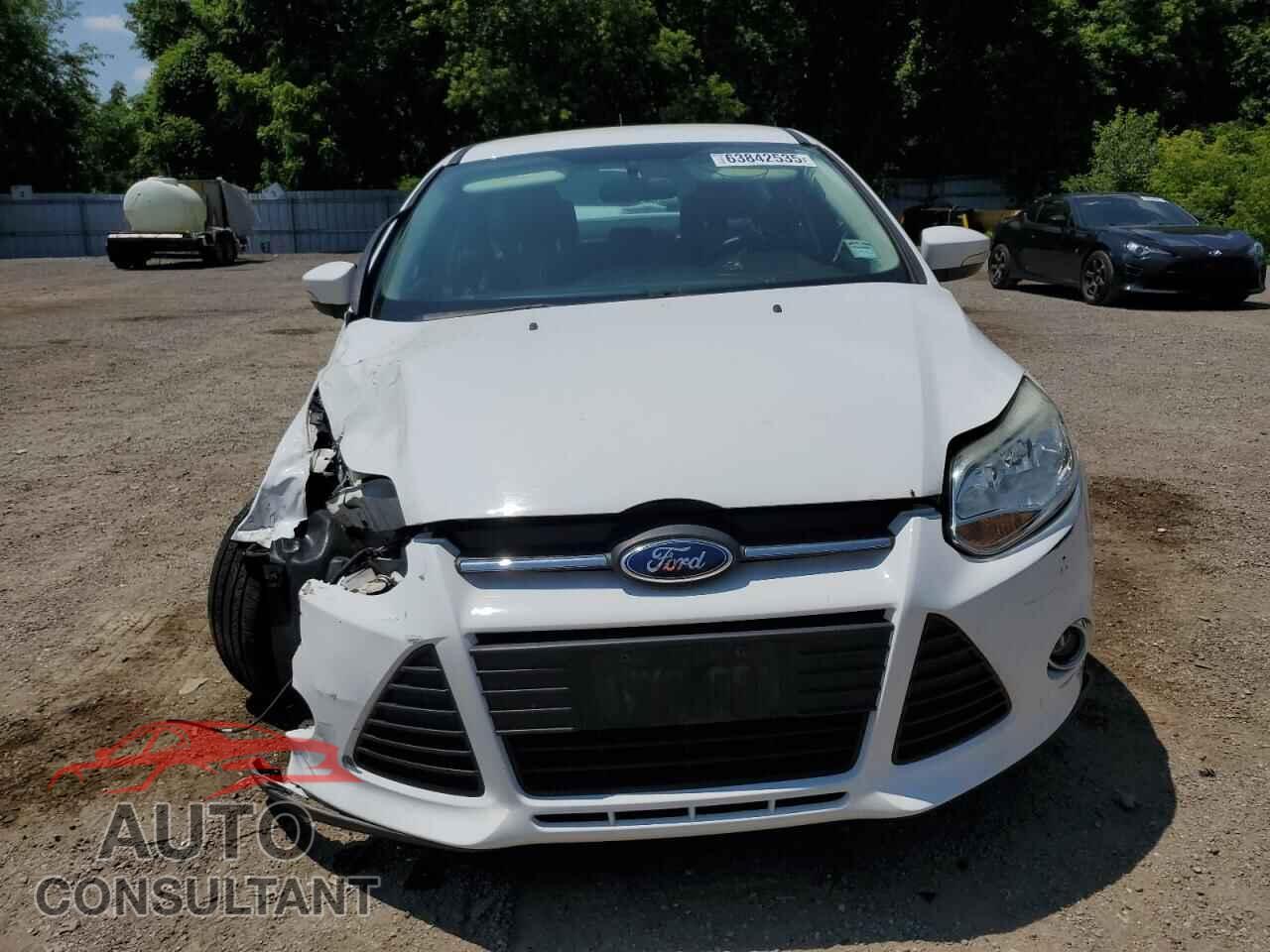 FORD FOCUS 2014 - 1FADP3F29EL329041