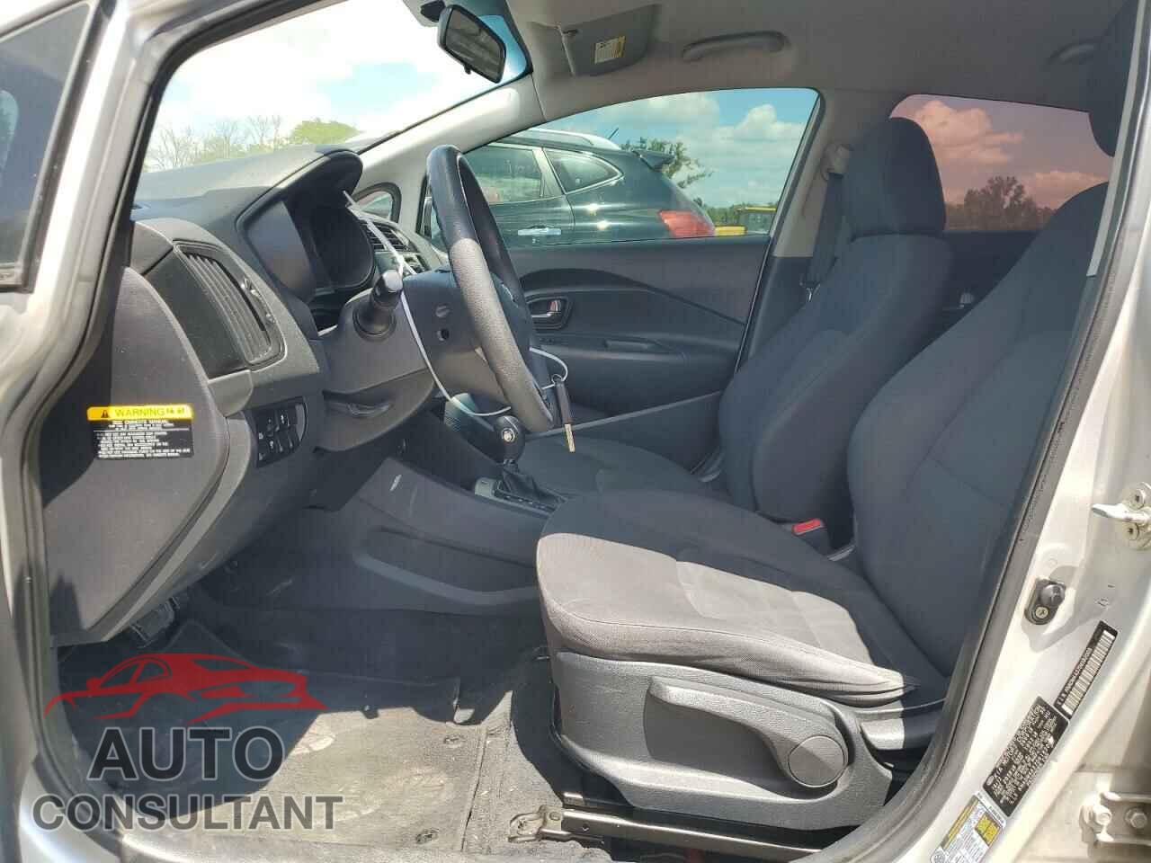 KIA RIO 2013 - KNADM4A37D6182009