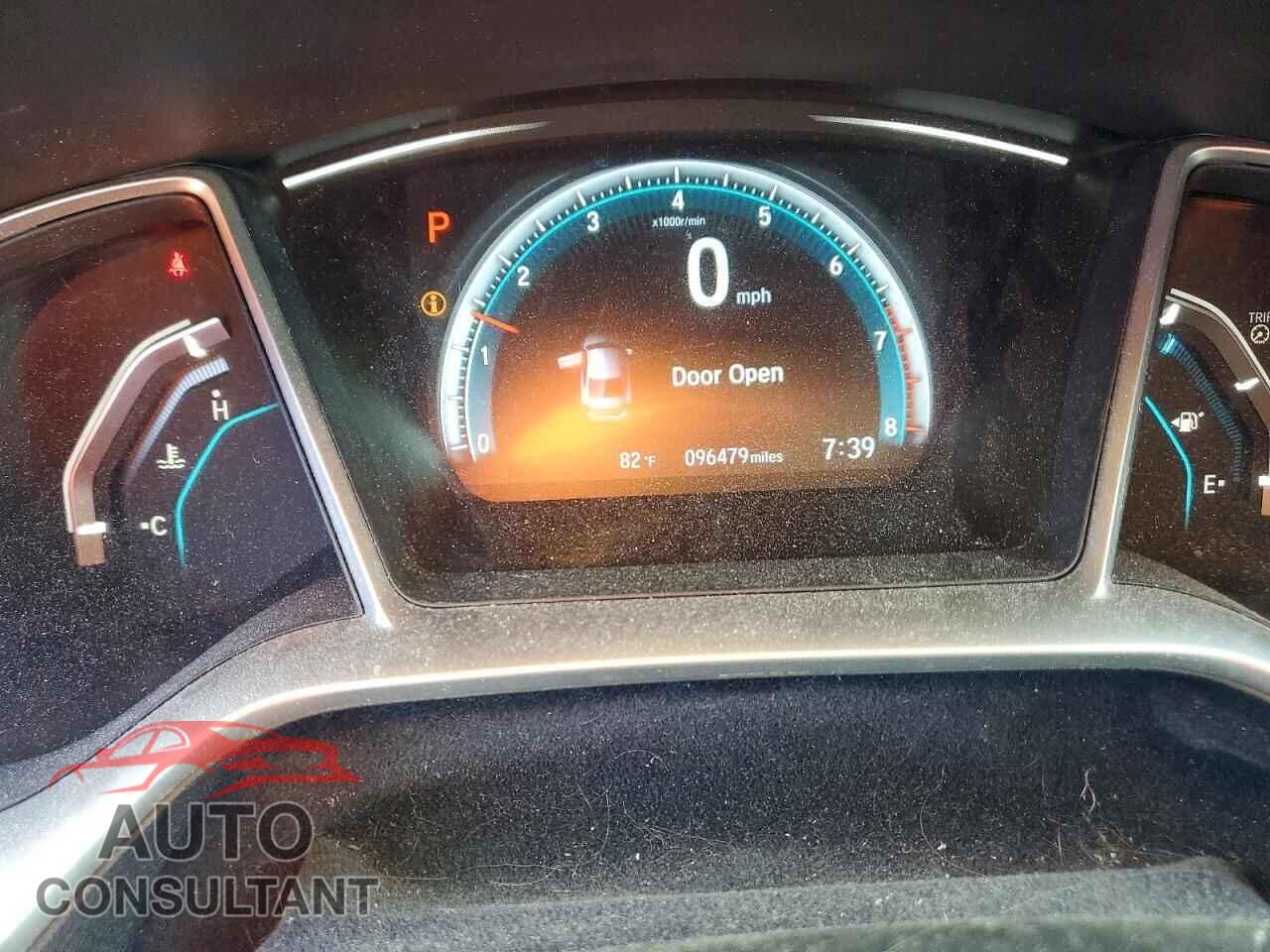 HONDA CIVIC 2018 - 2HGFC2F79JH511111