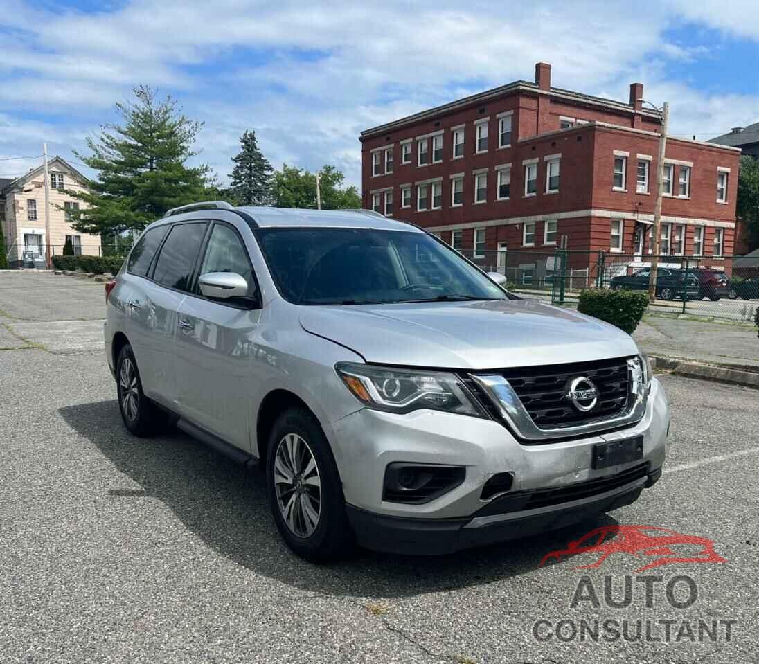 NISSAN PATHFINDER 2017 - 5N1DR2MM7HC633813