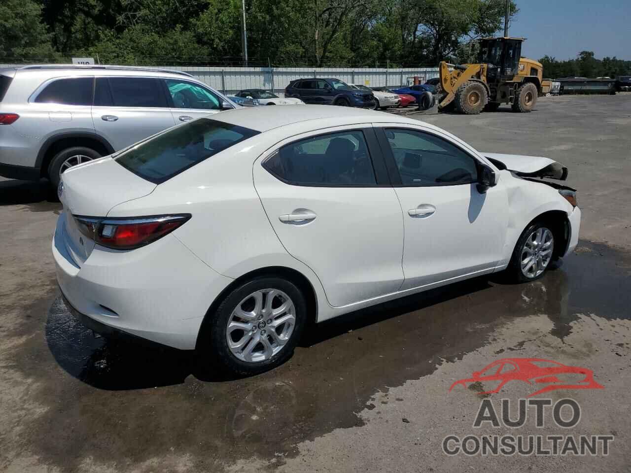 TOYOTA YARIS 2018 - 3MYDLBYV6JY313387