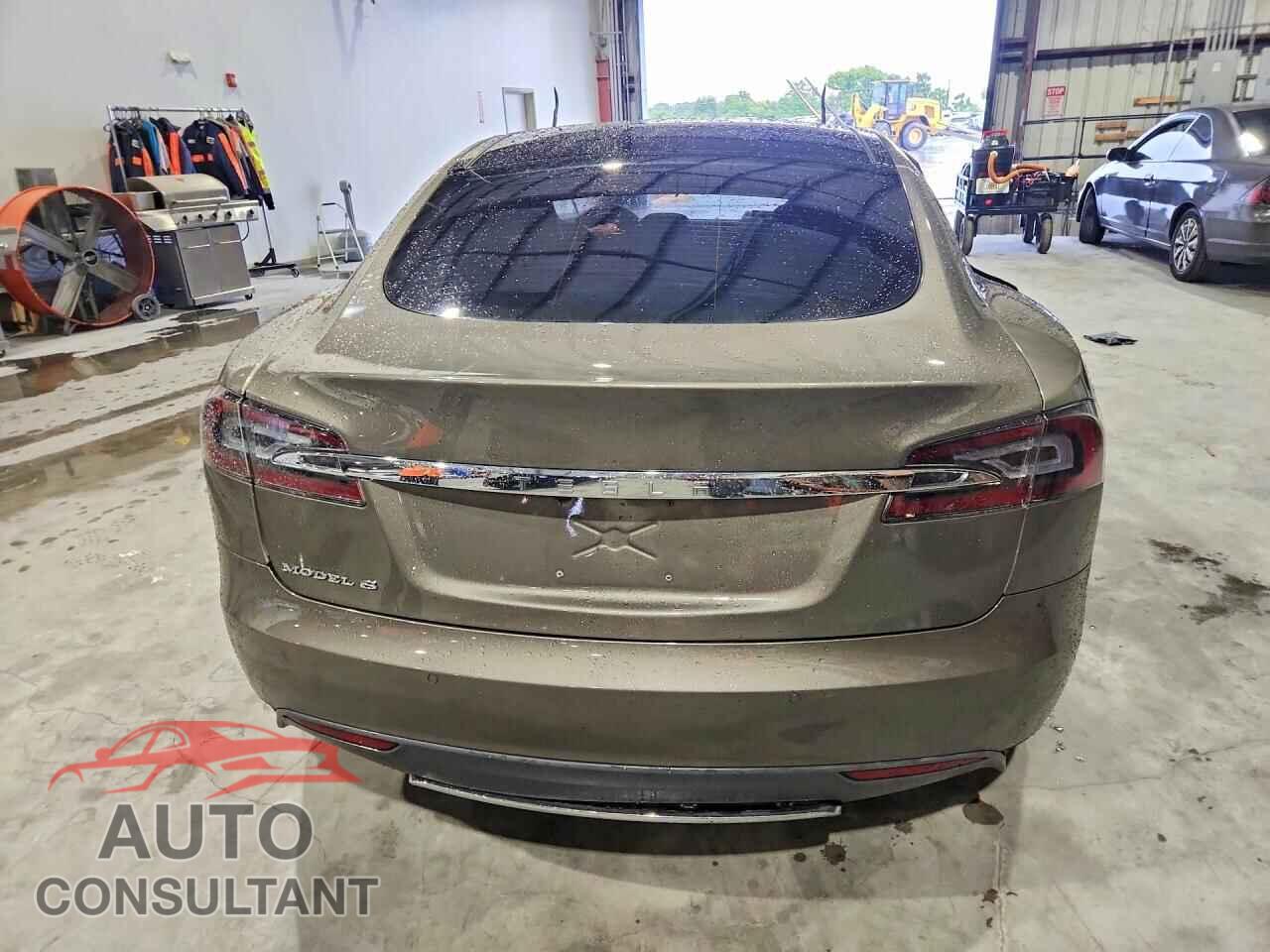 TESLA MODEL S 2016 - 5YJSA1E15GF131949