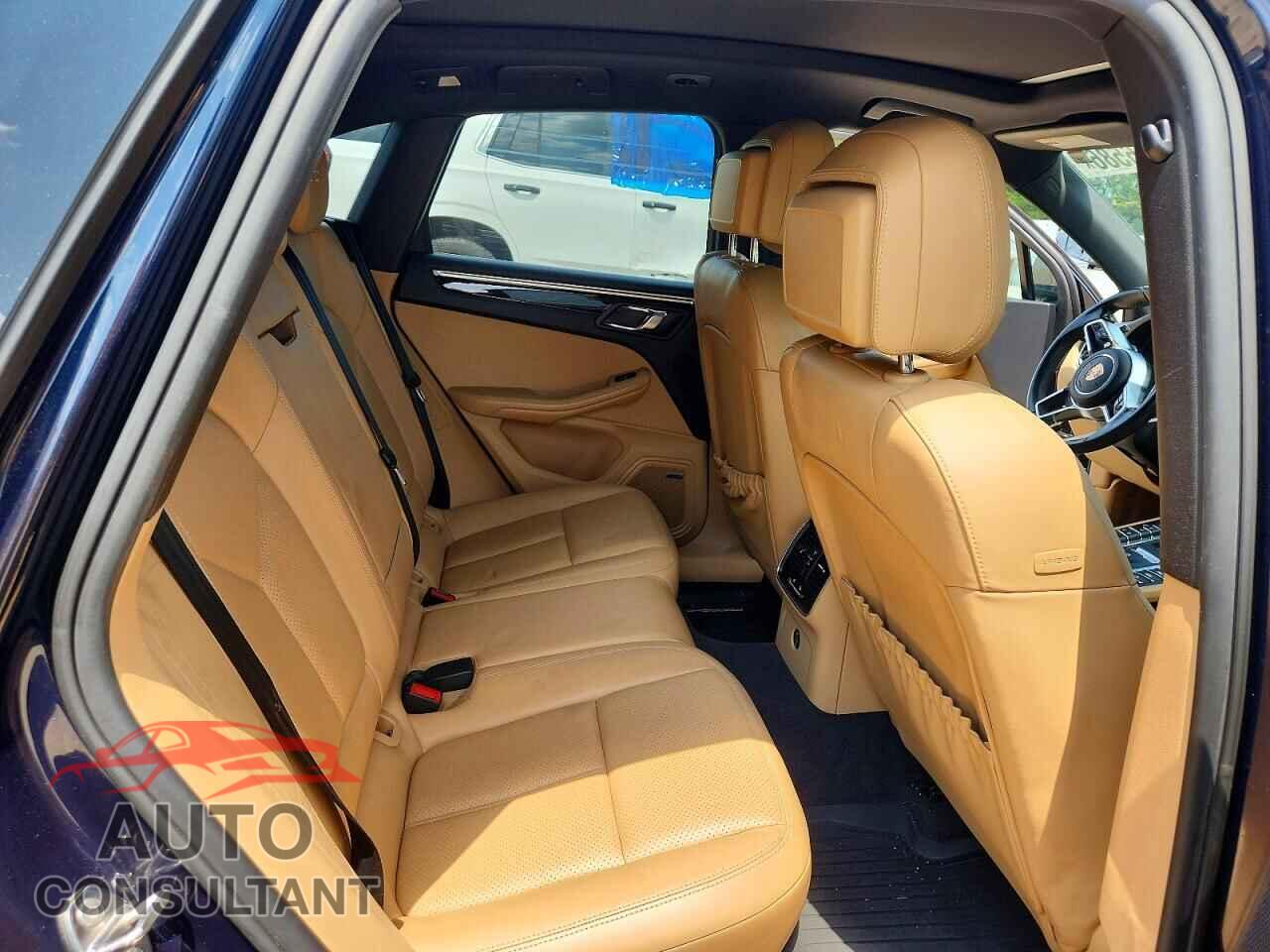 PORSCHE MACAN 2017 - WP1AG2A59HLB55323