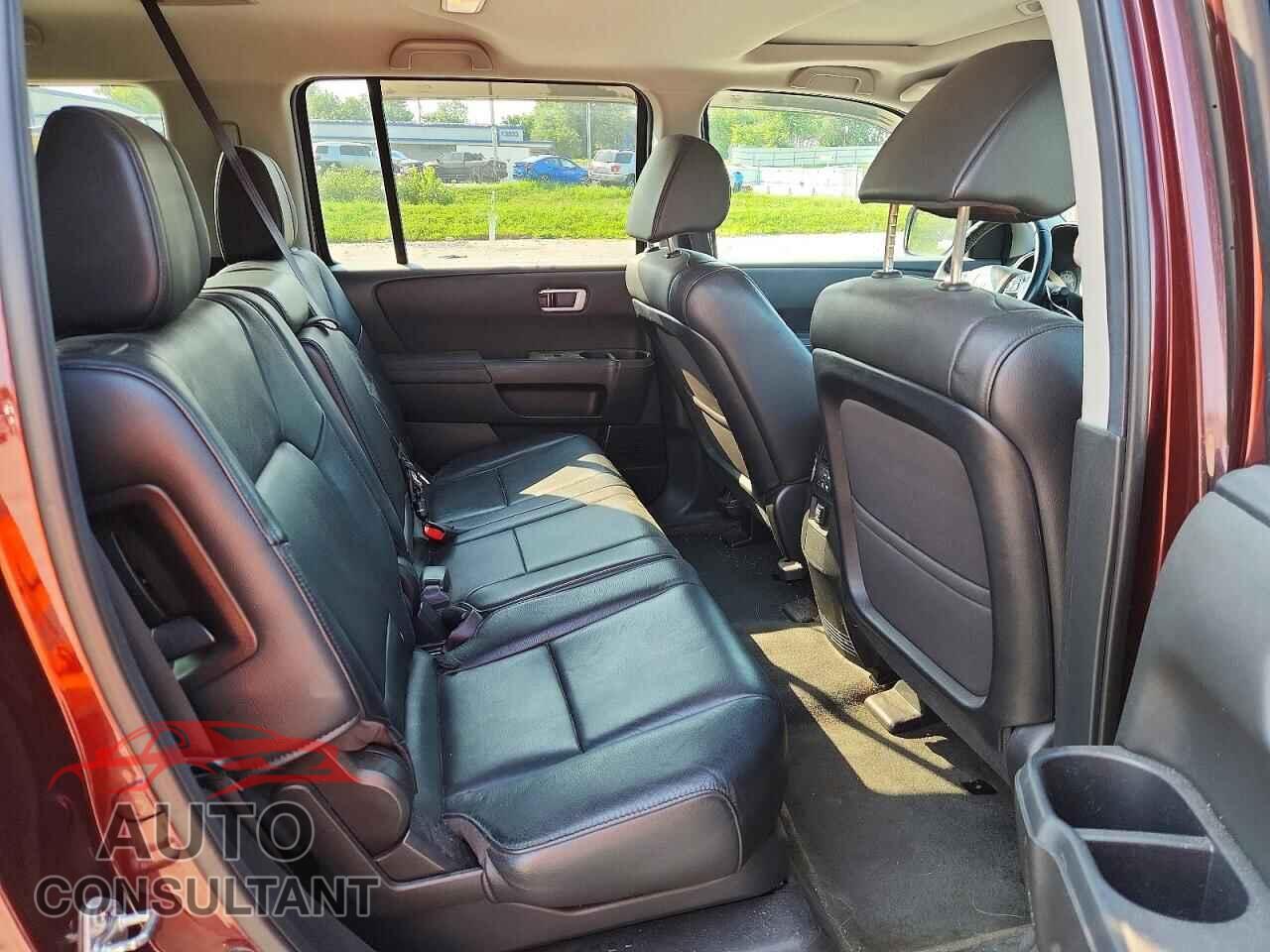 HONDA PILOT 2013 - 5FNYF4H52DB059390